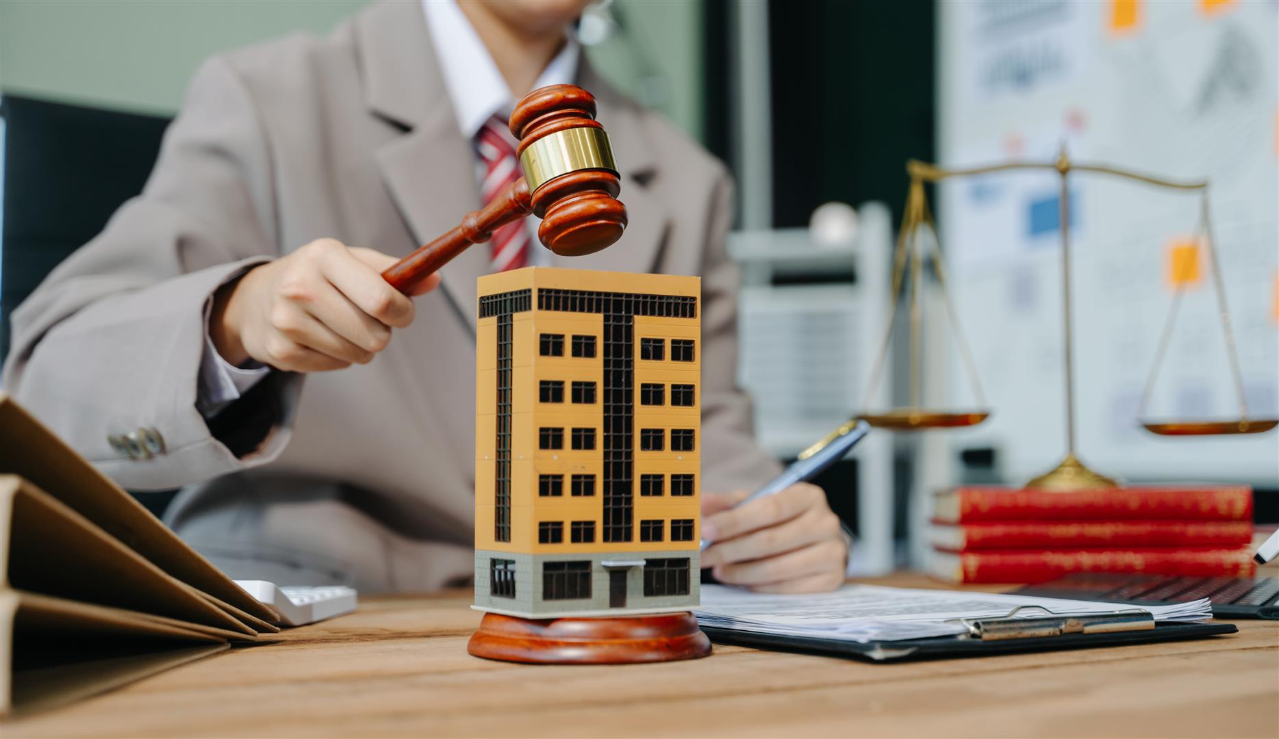 Sądowy a umowny podział majątku – które rozwiązanie wybrać?